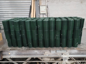 Kuş/tavuk/tavşan kafesleri üretimi için 10 14 gauge 10x1 0 pvc kaplı galvanizli kaynaklı demir tel örgü rulo - Product Image 6