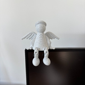 Statuetta di Angelo Seduto Stampata in 3D con Ali d'Angelo per Decorazioni Natalizie, di Laurea e Matrimoniali, Design Moderno di Metà Secolo - Product Image 5