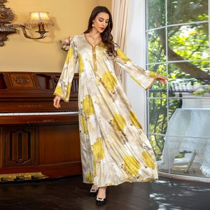 Ab384 <span class=keywords><strong>Djellaba</strong></span> Vêtements grande taille pour femmes Perçage à chaud musulman Robe en <span class=keywords><strong>satin</strong></span> imprimée à la mode - Product Image 3