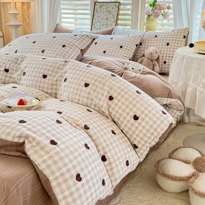 2024 Luxus benutzer definierte Bettwäsche Set 100% Polyester gedruckt Pflanzen muster Liebe Herzform New Style 4pcs Bettwäsche Bettwäsche Set - Product Image 1