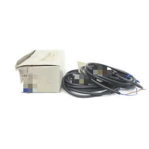 12-24VDC E3r-5e4 2ม. nsmp ตัวควบคุมการเขียนโปรแกรม PLC โดยเฉพาะ Pac ระบบอัตโนมัติทางอุตสาหกรรมใหม่ดั้งเดิมพร้อมส่ง - Product Image 1
