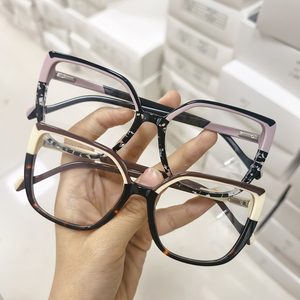 Liquidation <span class=keywords><strong>de</strong></span> stock : <span class=keywords><strong>Lunettes</strong></span> anti-lumière bleue œil <span class=keywords><strong>de</strong></span> chat tendance pour femmes, monture rétro oversize élégante - Product Image 4