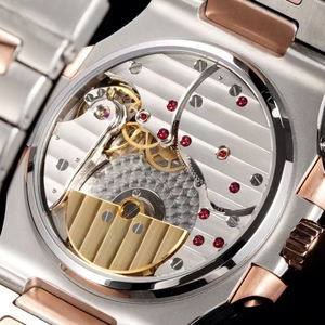 Montre de Luxe Homme Bicolore Or Haut de Gamme 2026 avec Phase de Lune et Date - Montre-Bracelet Polyvalente Décontractée et Formelle Haut de Gamme de Collection - Product Image 5