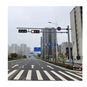 Factory Direct Sales Outdoor 10M Traffic Light Pole For Sale