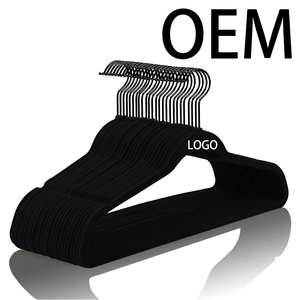 Perchas de Terciopelo Premium Antideslizantes con Gancho Giratorio de 360 Grados para Ropa - Product Image 1