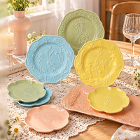 Ensemble d'assiettes en céramique à motifs floraux en relief, couleur pastel, assiettes à dîner, plats de service décoratifs pour la maison, la cuisine, la table de fête