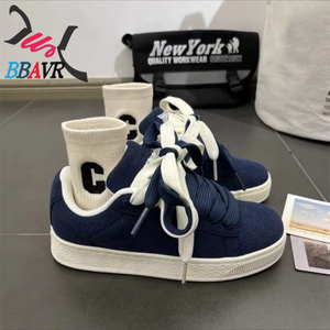 Men's Blue Low-top Loafers, Spring Chic Men's Versatile Niche Canvas Shoes, German Training Sneakers, and Fashionable Board Shoe - Product Image 3