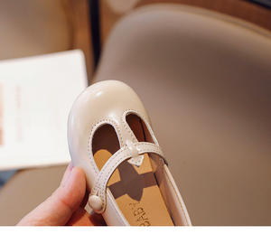 أحذية جديدة عصرية بنعل ناعم للفتيات الصغيرات ، أحذية أميرات متعددة الاستخدامات عصرية للأطفال ، أحذية فردية على الطراز الأكاديمي - Product Image 3