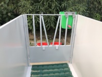 Boîtes de sécurité modulables en métal pour le soin des veaux et clôtures de ferme