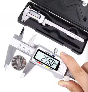 1PC Pied à coulisse en plastique avec affichage numérique, mini pied à coulisse à affichage <span class=keywords><strong>de</strong></span> texte, pied à coulisse pour étudiant, <span class=keywords><strong>règle</strong></span> à pied à coulisse, outil <span class=keywords><strong>de</strong></span> <span class=keywords><strong>mesure</strong></span> <span class=keywords><strong>de</strong></span> 0 à 150 mm - Product Image 2