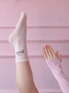 Chaussettes antidérapantes Espresso <span class=keywords><strong>Addict</strong></span> rose, mignonnes, brodées en cursive, pour Pilates - Product Image 2