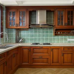 Gabinetes de Cocina de Madera Maciza Personalizados SANTOPOVA, Estilo Europeo, para Toda la Casa - Product Image 1