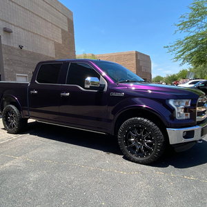 Pellicola Vinilica TPU Super Lucida Senza Bolle per Carrozzeria Auto, Funzione Cambio Colore da Viola Notte a Viola Cangiante - Product Image 2