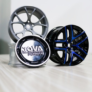 Tapa Central para Rueda de Coche de Aleación Forjada, Diseño Personalizado, Color Negro con Acabado Cromado - Product Image 2