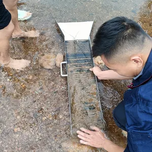 Petite boîte d'écluse portable pour mines d'or Tapis en caoutchouc Séparateur d'or Boîte d'écluse de camping