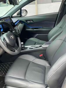 <span class=keywords><strong>2021</strong></span> pour <span class=keywords><strong>Toyota</strong></span> C-HR avec intérieur en cuir foncé, moteur turbo, transmission avant - Product Image 6