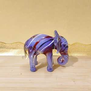 Figura de Elefante de Vidrio Soplado a Mano, con Rayas Púrpuras, Rojas y Blancas, Arte Folclórico Artístico, Decoración para el Hogar, Artesanía de Pascua, Mundo de Vidrio Pequeño de Rajasthan - Product Image 4