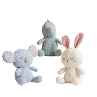 Vente chaude Personnalisé Doux Animal En Peluche Jouets Éléphant Dinosaure Lapin Koala Brodé Bébé Couette avec PP Coton Remplissage