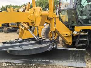 Niveleuse routière d'occasion officielle GR215 CAT 215HP avec moteur et pompe à vendre - Product Image 4