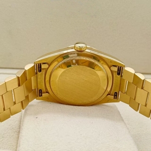 Reloj de Lujo Personalizado de Acero Inoxidable de 43 mm con Cristal de Zafiro, Manecillas Doradas, Esfera Chapada en Oro, Movimiento Mecánico 904L, Correa de 22 mm - Product Image 5