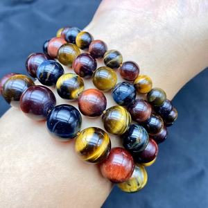 Pulseiras de Pedra Natural Olho de Tigre Arco-Íris por Atacado, Pulseira de Cristal Curativa Charmosa para Homens e Mulheres, Presente de Joias - Product Image 1