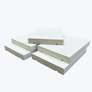 WPC <span class=keywords><strong>Trim</strong></span> ไวนิลสีขาวเปล่าที่ขายดีที่สุด PVC ผนังตัดไม้กระดานสําหรับตกแต่งผนัง - Product Image 2