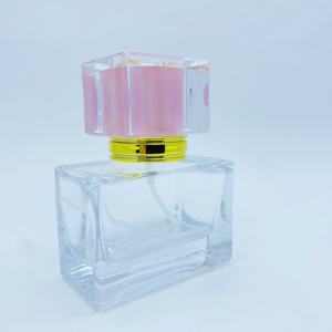 Botella de Perfume de Vidrio Transparente Rectangular de 30 ml con Tapa de Plástico para Dispensar Fragancias en el Cuidado Personal para Creaciones de Perfumes DIY - Product Image 2