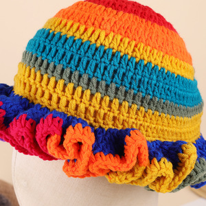 Phụ Nữ Hợp Thời Trang Sọc Mùa Đông Thời Trang Handmade Thiết Kế Dệt Kim Crochet Ruffle Xô Mũ Cho Phụ Nữ - Product Image 6