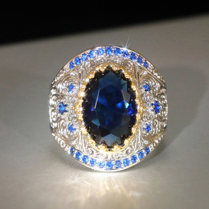 Anello Geometrico Vintage Texturizzato per Donne, Gioiello da Dito Audace e alla Moda - Product Image 3