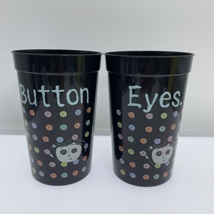 Bicchiere da Stadio in Plastica Usa e Getta Senza BPA Colorato Prodotto Promozionale 22OZ Bicchiere da Caffè Riutilizzabile con Coperchio - Product Image 4