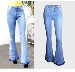 2024 donna europea e americana Jeans a gamba larga da donna Jeans a zampa ricamati con ricami floreali