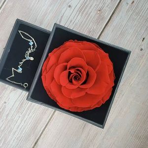 Оптовая продажа, недорогие консервированные цветы, красивые настоящие консервированные розы в акриловой подарочной коробке для ювелирных изделий в качестве подарка на День Матери - Product Image 3