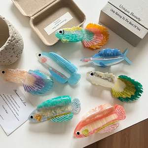 New Ocean Series Acetato Guppy y Silver Arowana Claw Clips Parte posterior de la cabeza para mujer - Product Image 2