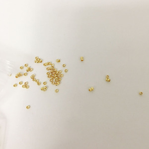 10000 Pièces/Sac, <span class=keywords><strong>Perles</strong></span> <span class=keywords><strong>à</strong></span> Sertir en Gros pour Bijoux Apprêts Placage Or Véritable 18K, <span class=keywords><strong>Perles</strong></span> d'Extrémité pour Fabrication de Bijoux, 2mm-3mm - Product Image 4
