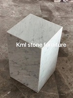Bianco Carrara personnalisé blanc marbre pierre moderne Rectangle piédestal affichage Cube Table d'appoint pour salon meubles de maison