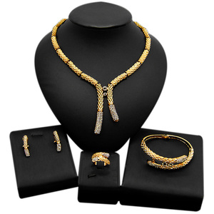Zhuerrui Set di gioielli africani di <span class=keywords><strong>alta</strong></span> qualità Set di gioielli placcati in oro italiano Fashion Lady Dubai Style Set di gioielli HD20072014 - Product Image 1