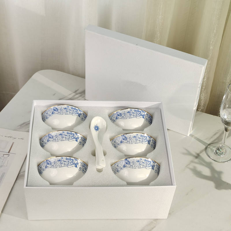 6 ชาม 6 ช้อน