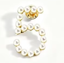 Spilla con Perle Placcata Oro, Numero Misto da 0 a 9, Gioiello Regalo per Confraternite e Sorellanze - Product Image 2