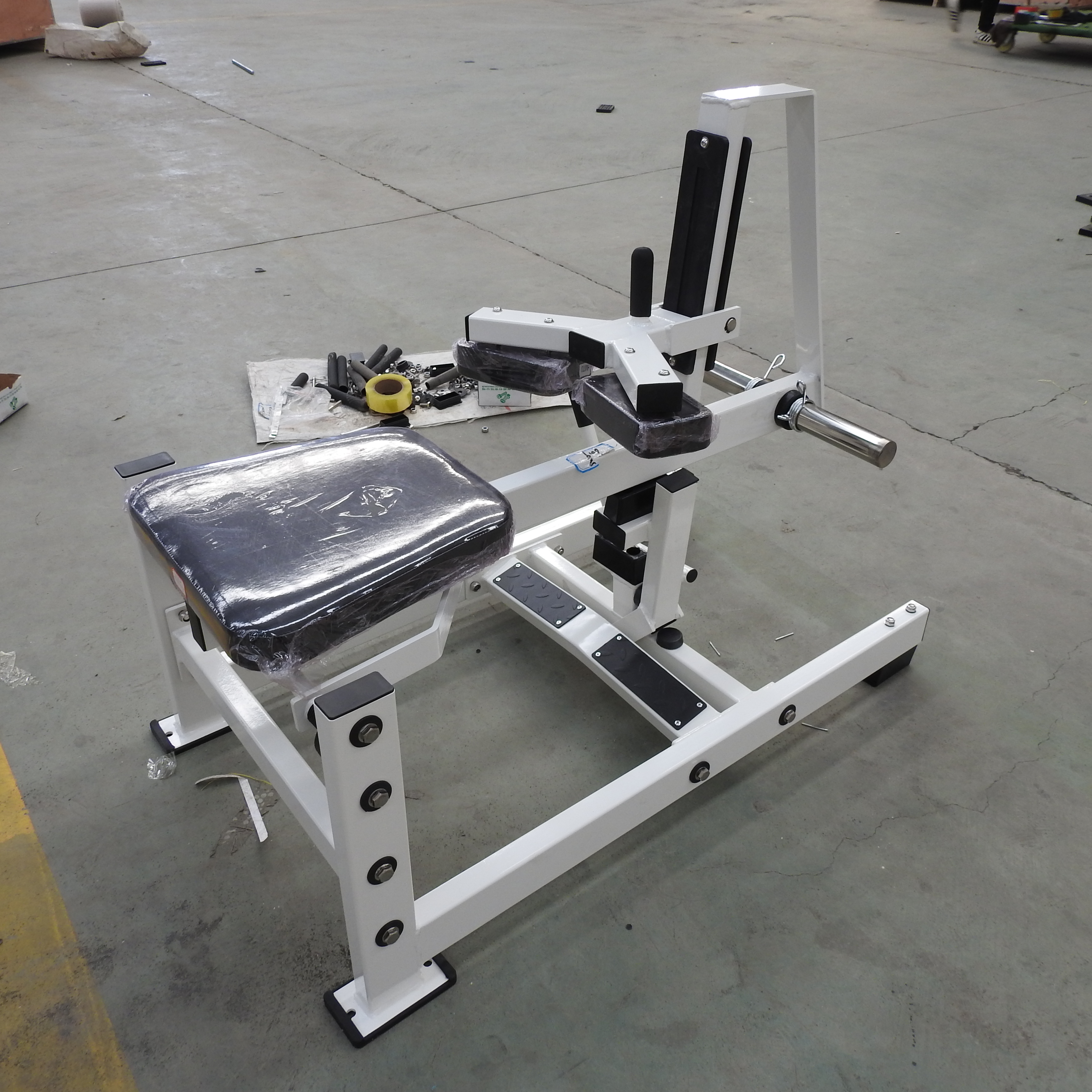 Коммерческий ударный силовой тренажер для голеней, подъемник для голеней на сиденье, тренажер для тренажерного зала, оборудование для фитнеса