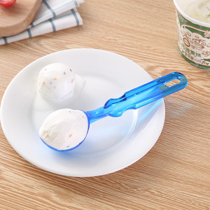 Cuchara para helado de plástico, roja, verde, azul, manual, de color sólido, para servir helado, fruta, leche en polvo. - Product Image 2