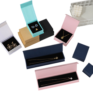 <span class=keywords><strong>Caja</strong></span> <span class=keywords><strong>de</strong></span> Embalaje <span class=keywords><strong>de</strong></span> Joyería con Logotipo Personalizado, Hecha a Mano, <span class=keywords><strong>de</strong></span> Cartón Rígido, Forrada <span class=keywords><strong>de</strong></span> Esponja, con Tapa Abatible, para Pendientes, Anillos, Collares, <span class=keywords><strong>Cierre</strong></span> Magnético - Product Image 1