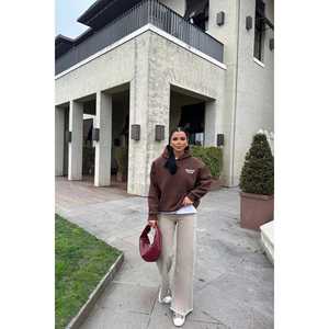 Sudadera con Capucha para Mujer, Color Marrón, con Estampado de Nueva York - Product Image 2