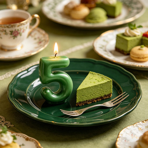 Candela a Forma di Numero 5 Verde per Feste, Design a Cuore, 6 Cm, Candele per Compleanno - Product Image 6