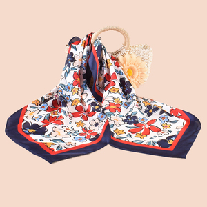 Nuovo Servizio di Stampa su Sciarpe in Seta 70*70CM, Foulard di Design in Seta, Bandana Quadrata Personalizzata per Donne con Logo - Product Image 2