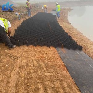 خلايا جيوتقنية من البولي إيثيلين عالي الكثافة لتثبيت التربة ودعم الأحمال، صديقة للبيئة وتوفر فوائد في تثبيت الطرق وتنسيق المناظر الطبيعية - Product Image 5