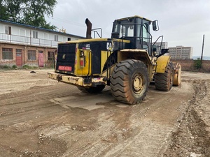 Chargeuse sur pneus Caterpillar 8 tonnes d'occasion, équipement de construction lourd, carrosserie en acier jaune, gros pneus, moteur - Product Image 3