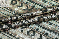 Tissu en maille 100 % polyester Nanyee brodé, style tribal aztèque, beige mat, 3 mm, avec sequins, pour robes de mariée et de demoiselles d'honneur, sur commande