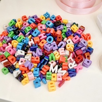 Lettres acryliques brillantes colorées à gros trous avec perles, lettres anglaises, perles effet nacré, accessoires DIY pour bracelets, colliers et porte-clés