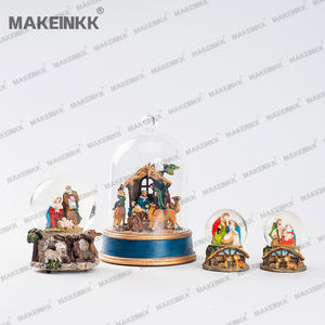 Résine faite à la main décoration de noël cadeau artisanat neige boîte à musique arbre ornement dessin animé père noël boule de cristal pour <span class=keywords><strong>les</strong></span> enfants - Product Image 2