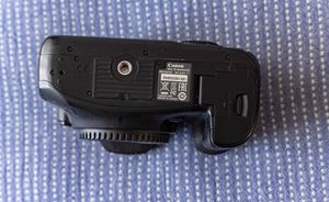 Appareil photo numérique d'occasion de haute qualité pour <span class=keywords><strong>Canon</strong></span> <span class=keywords><strong>7D</strong></span> Mark II, compatible avec capteur CMOS et options carte SD - Product Image 3